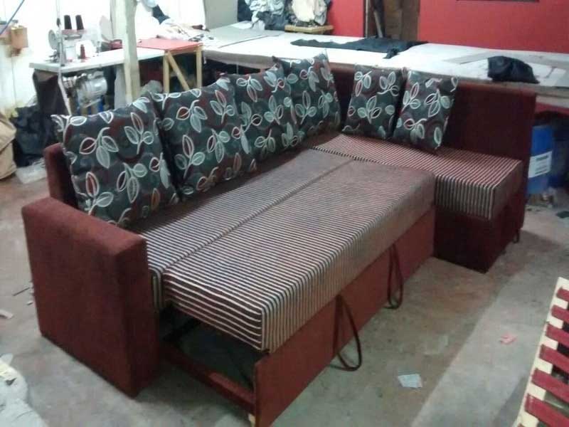 Lux Sofa 32