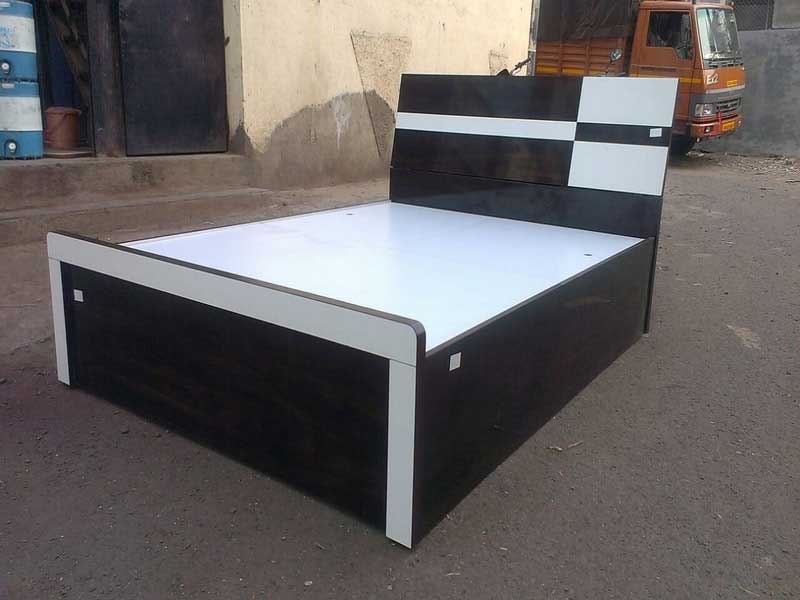 Metal Bed 14