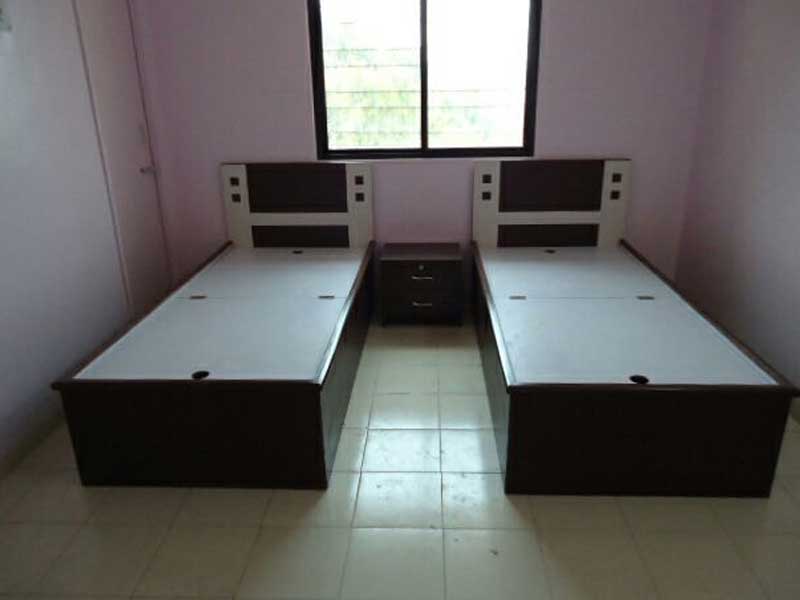 Metal Bed 6